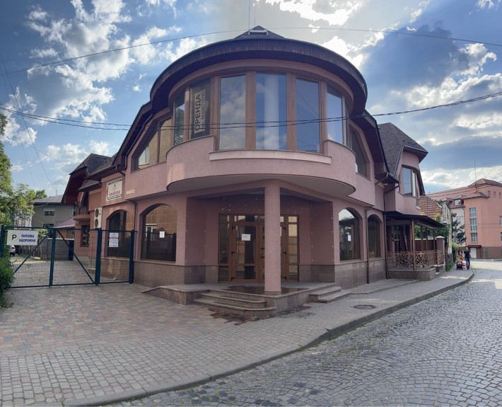 Полуособняк для родини в центрі Мукачево світло цілодобово. - фото 1