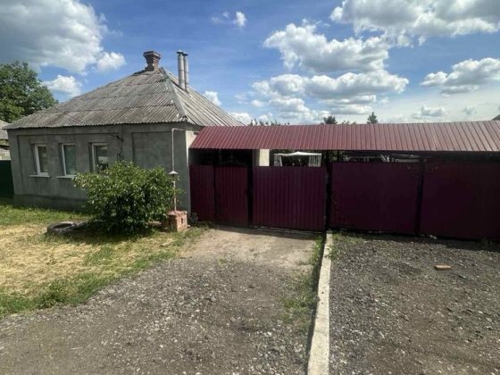 Здам дом с газом,4 комн Славянск