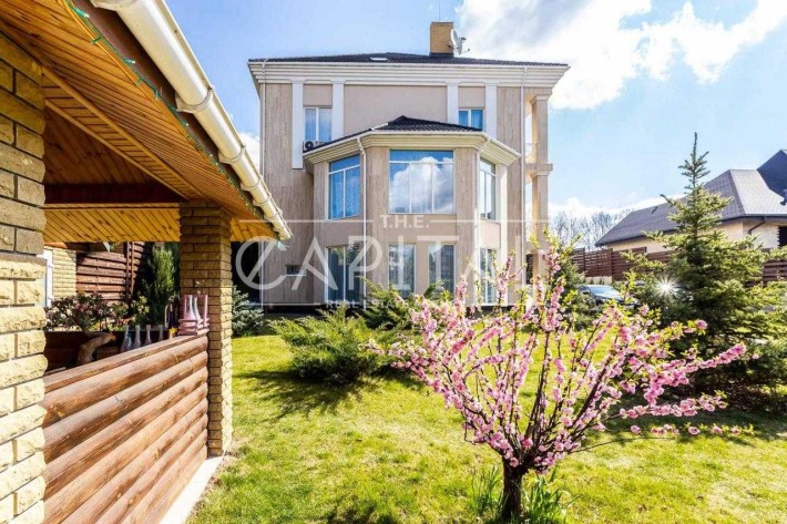 Аренда коттеджа 610 м2 в КГ Зеленый гай, Лесники - фото 1