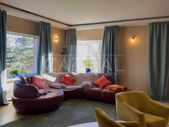 Оренда просторого будинку 360 м² біля Києва, генератор, гараж, камін, оптоволокно, газ Підгірці