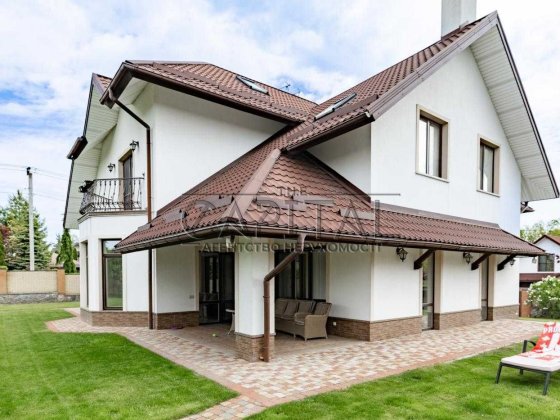Оренда просторого будинку 370 м2  в Іванковичах