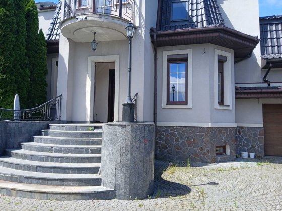 Оренда великого будинку 340 м2   с.Хотянівка, Вишгородський район Хотяновка