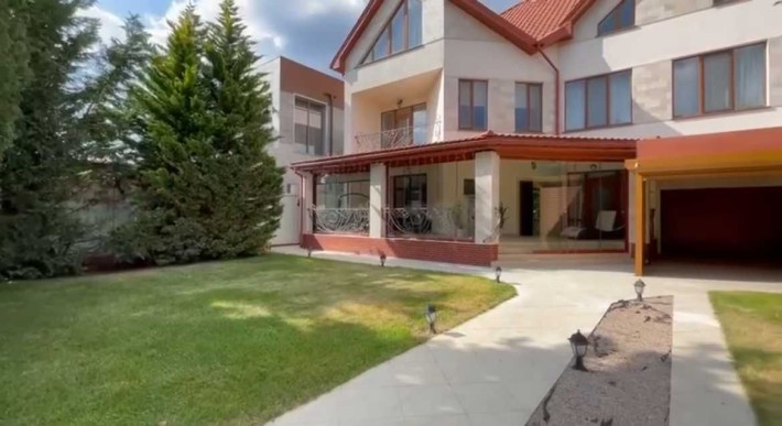 Совіньйон-1 | Довгострокова оренда будинку 350 м² - фото 1