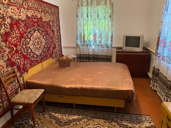Здам житло тільки на тривалий термін в центрі м.Глобине Глобино