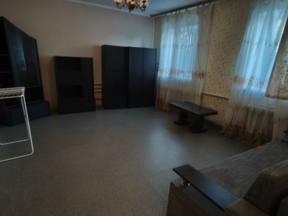 Здається пів будинку в центрі Борисполя. Бориспіль