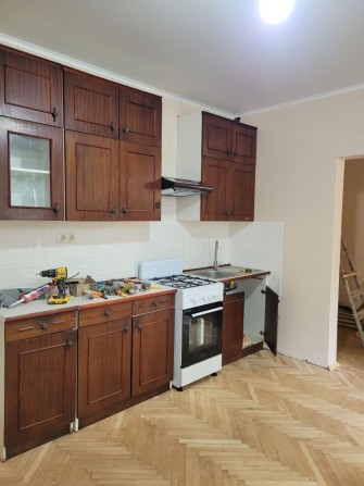 Оренда н/ особняка в Центрі міста біля гот.Надія,перший поверх - фото 1