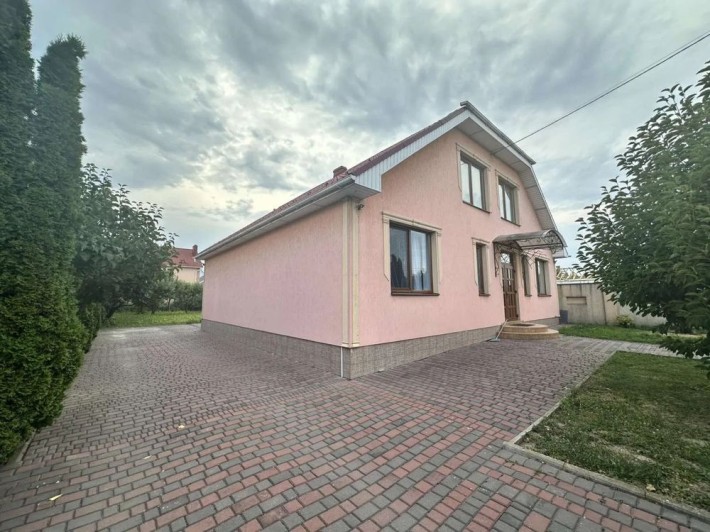 Здається в оренду будинок м.Ужгород біля ринку Краснодонців - фото 1