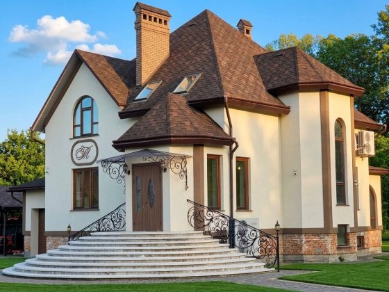Оренда ОКРЕМОГО СУЧАСНОГО БУДИНКУ, БЕЗМЕЖНА ТЕРИТОРІЯ з ВЛАСНИМ ЛІСОМ/ПАРКОМ, є САУНА, гараж+навіс,  Черновцы