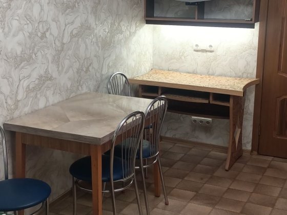 Сдам часть дома с отдельным двором Анд -район .район клинчика Днепр
