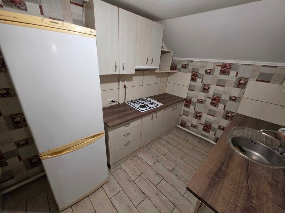 Здається 1-но кімнатна частина будинку на 2-му поверсі по вулиці Квітуча в р-ні Старого міста, читай