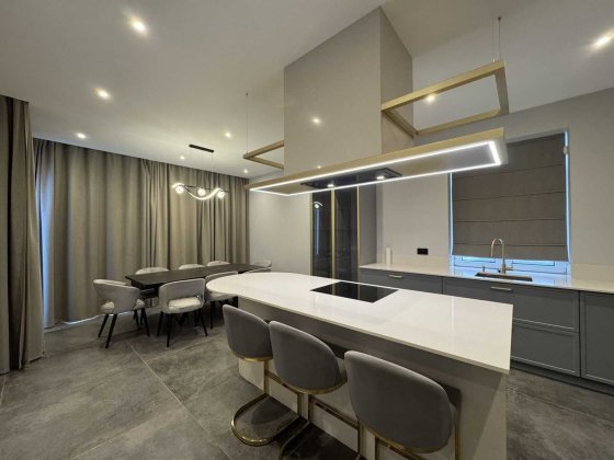 Здам будинок VIP House з гаражем Львов
