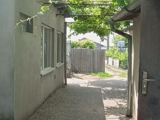 Аренда 2 дома на 2семьи 3к +1к ,море близко,место для авто,дворик Одесса