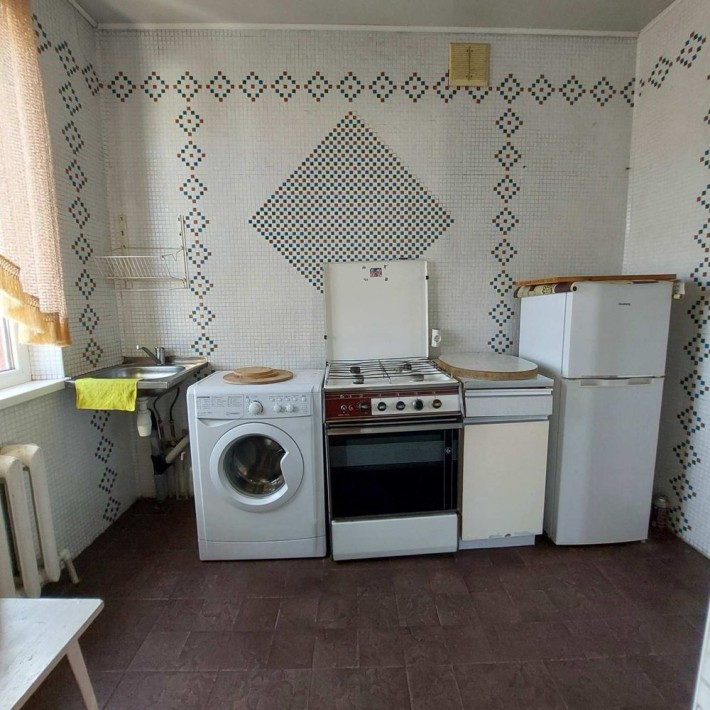 Аренда 2 х комн дома ул Спутников / бугаевская - фото 1