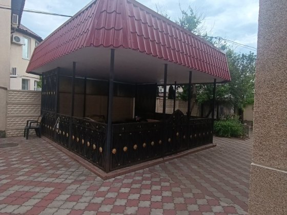 Сдам Дом с  большой,капитальной беседкой, рядом Золотой Берег/16 ст.Фонтана Одесса