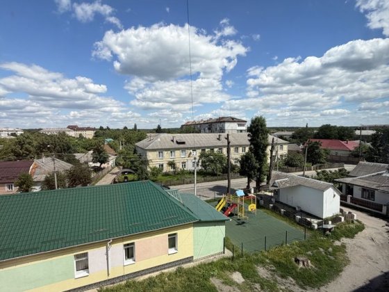 Кімната у гуртожитку з власним санвузлом Коростишів