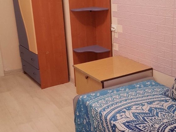 Продам кімнату в гуртожитку Київ Новоукраїнська 2/6, центр Шевченківський район косметичний ремонт п Киев