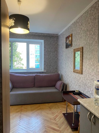 Продаж кімнати в гуртожитку Братиславська 8а,  біля метро Чернігівська - фото 1