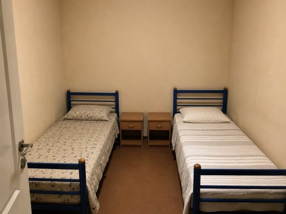 Здається в гуртожитку двомісна кімната Киев