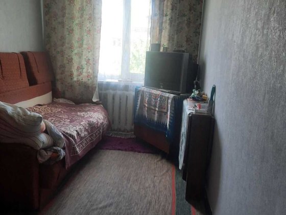 продам комнату в общежитии блочного типа, Минский массив, пл.Т.Шевченка Киев