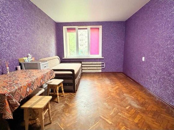 Продаж кімнати в гуртожитку 18м2 Луценка 15 / Луценко 15 Киев