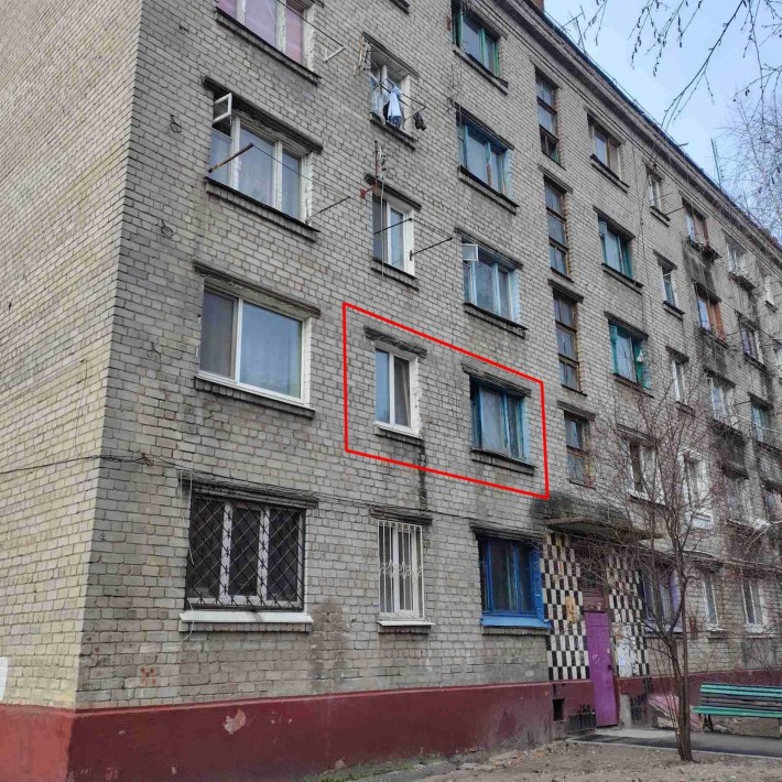 Продам кімнату у Центрі (вул. Перемоги) Торг - фото 1