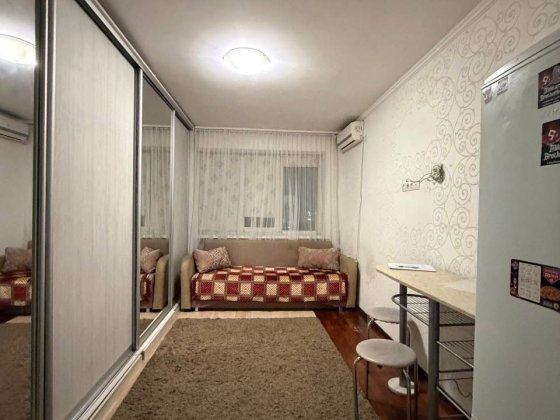 Продам кімнату в гуртожитку  по вул. Бориспільська Киев
