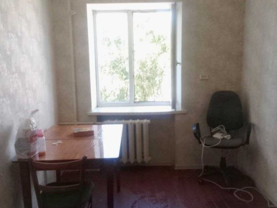 Продається кімната в гуртожитку/ р-н центрального ринку Кременчук