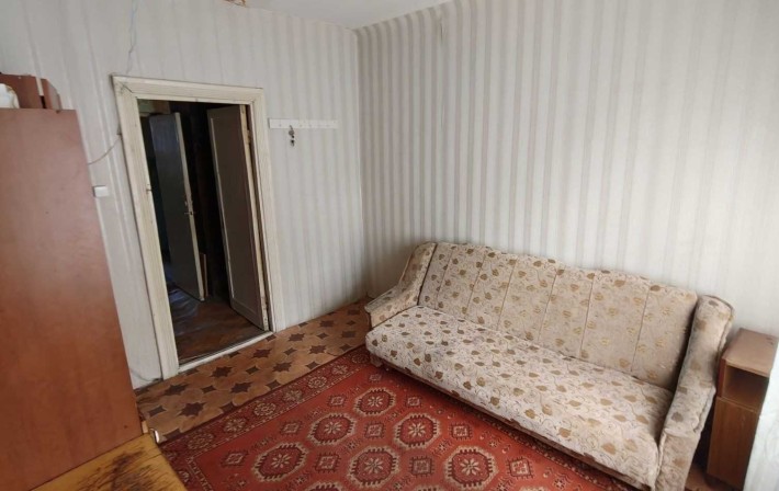 : Кімната в гуртожитку у зручному районі міста – готова до заселення. - фото 1