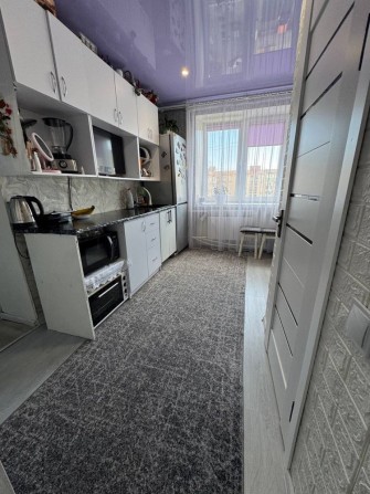 Продаж 2-кімнатного блоку з власним санвузлом на Радіозаводі - фото 1