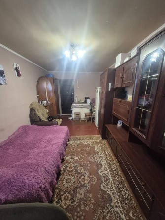Продаж кімнати в гуртожитку по в. Київська. Блочна система зручності на 5 сімей - фото 1