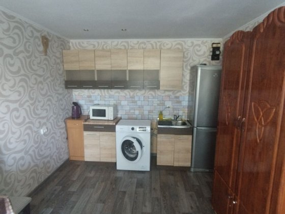 Продаж 2 кімнатив гуртожитку.Київська