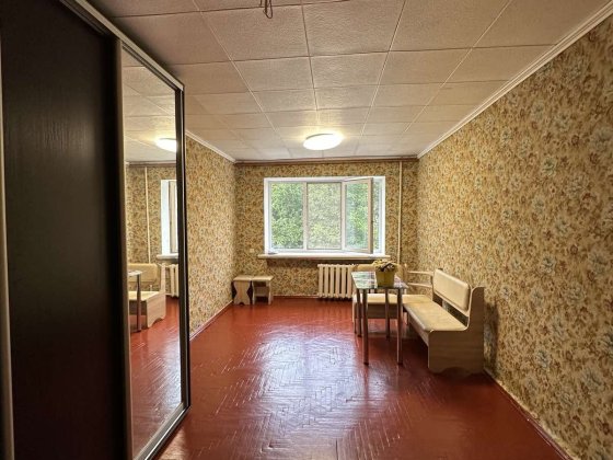 Продається кімната в гуртожитку. Запорожье