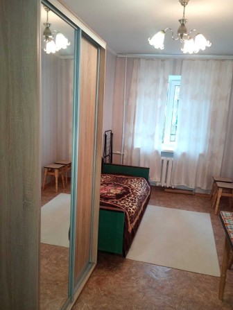Продам комнату с ремонтом в коммуне ул Сегедская . - фото 1