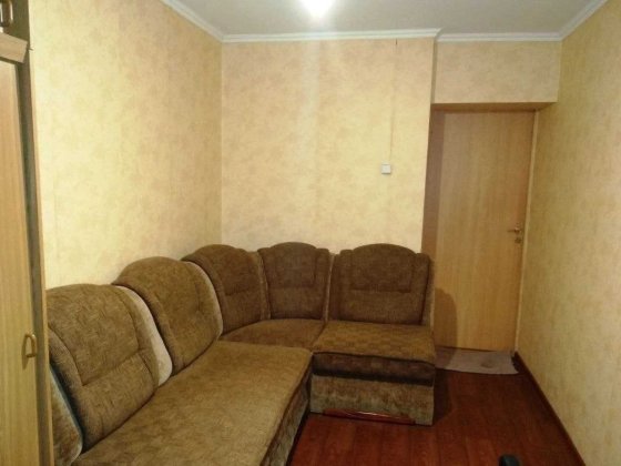 Продам комнату 10,5кв.м с балконом ул. Марш. Малиновского Одесса