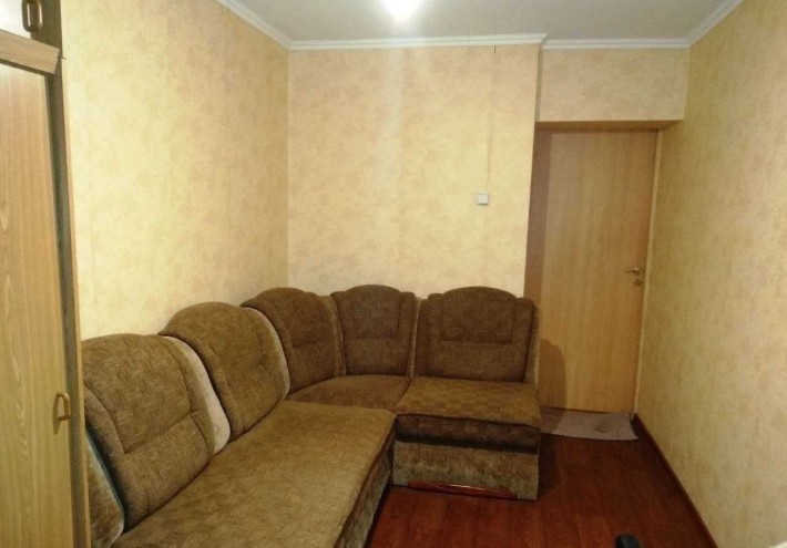 Продам комнату 10,5кв.м с балконом ул. Марш. Малиновского - фото 1