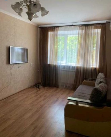 Продается комната в коммуне. - фото 1