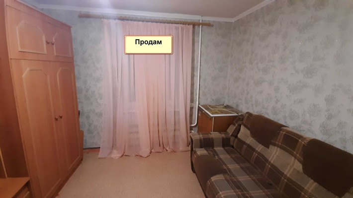 Продам гостинку в общежитии м. Завод Малышева - фото 1