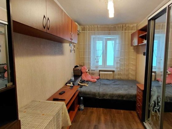 Продам коммуну возле больницы Железнодорожников. Одесса