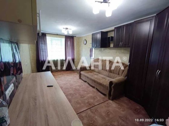Простора кімната у гуртожитку на середньому поверсі на вул.Багрицького Одесса