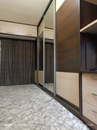 Продам гостинку 18 и³ на Баварії з  ремонтом - фото 1