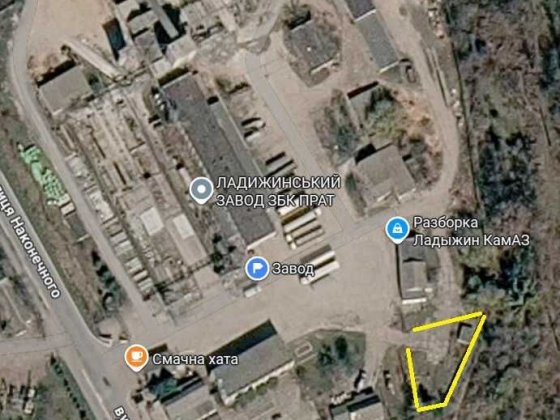 Сдам в оренду стоянку для вантажних авто Ладыжин