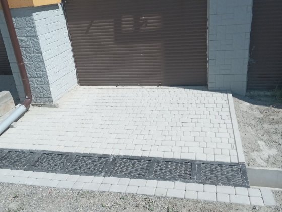 Оренда гаражу, Дем'янів лаз 28 Угорники