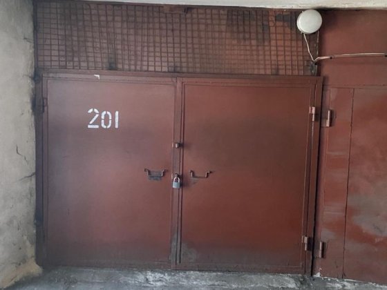 Гаражний бокс 16 кв м Челябінська,2 м. Лівобережна Київ