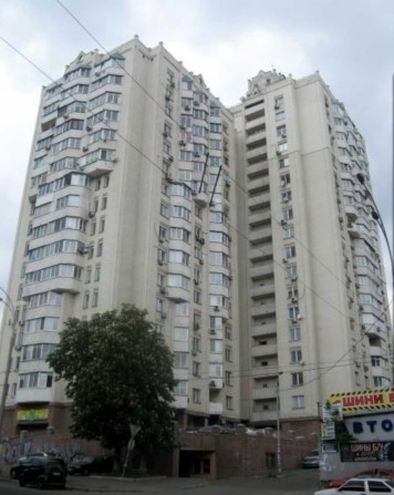 Оренда Паркінг Васильківська,18 - фото 1