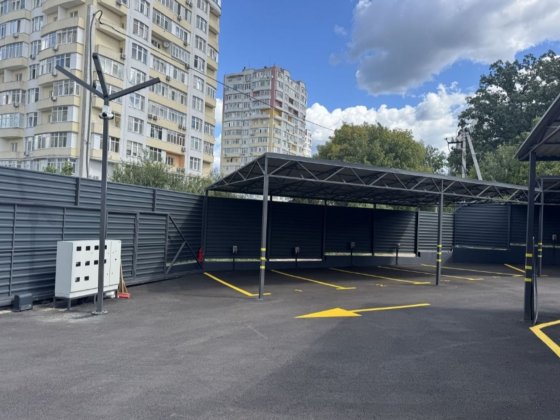 Здам в оренду паркомісця з зарядкою