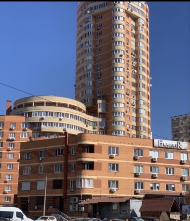 Оренда машиномісця в підземному паркінгу 14м. Вул. Срібнокільська 12 - фото 1