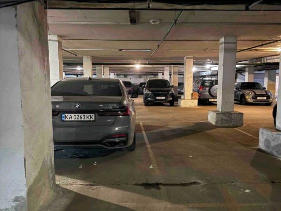 Здам машиномісце в підземному паркінгу