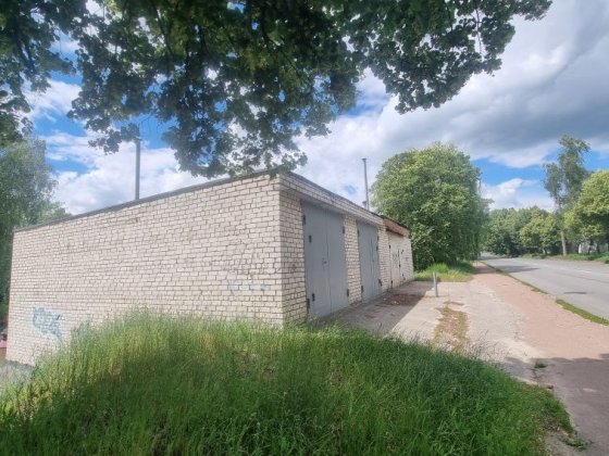 Оренда (продаж) двох  просторих цегляних  гаражів по Кільцевій (Берізки) ! Чернигов