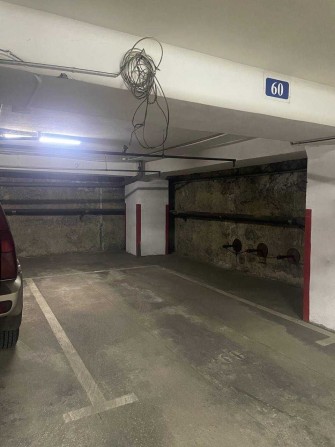 Аренда паркоместа в БЦ Олімпійський (вул. Велика Васильківська, 72) - фото 1