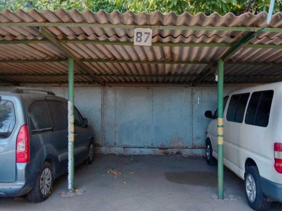 Здам паркомісце на охороняємій стоянці Одесса